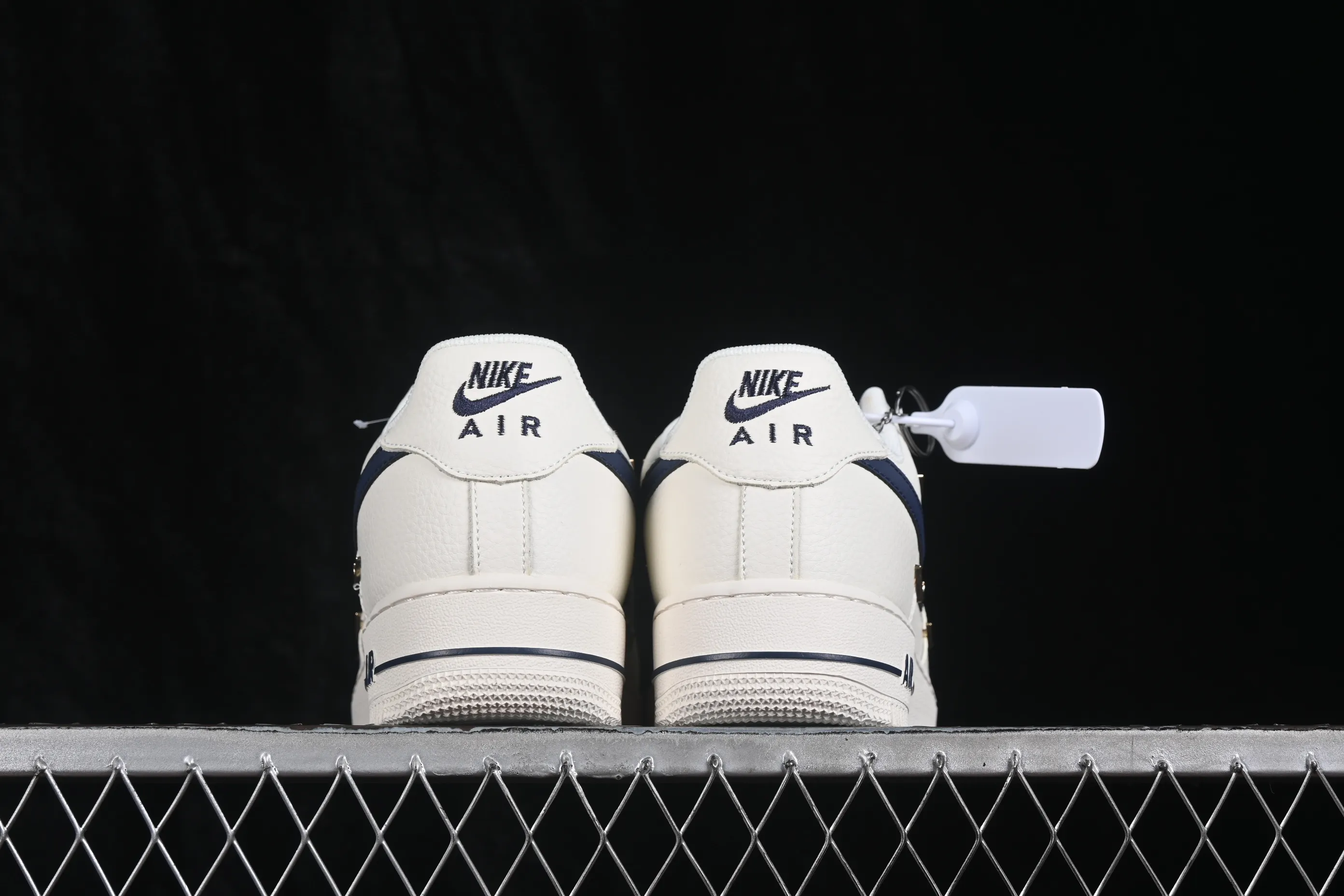 All categories Nk Air Force 1 Air Force series Nk Air Force 1 Low Air Force low-top Nike Air Force 1'07 Low joint model Air Force 1 low-top casual sneakers DN9688-127